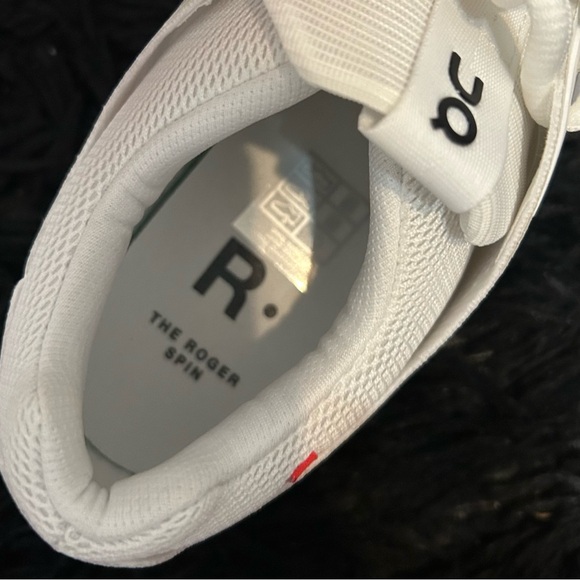 ON CLOUD the Roger white tennis lace up shoes sneakers women’s 8.5 new - Picture 4 of 8